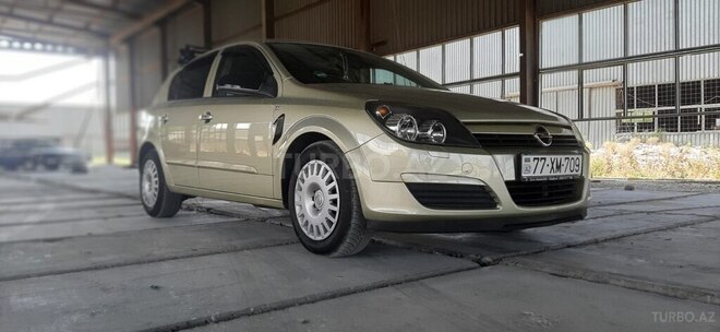 Opel Astra 2004, 230,000 km - 1.4 л - Bakı