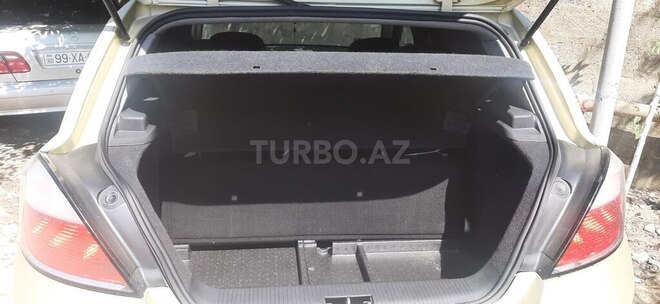 Opel Astra 2004, 230,000 km - 1.4 л - Bakı