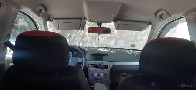 Opel Astra 2004, 230,000 km - 1.4 л - Bakı