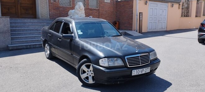 Mercedes C 180 1994, 366,645 km - 1.8 l - Quba