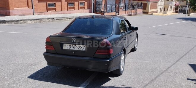 Mercedes C 180 1994, 366,645 km - 1.8 l - Quba