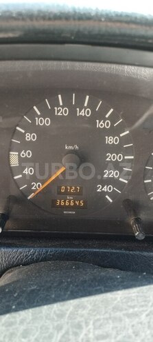 Mercedes C 180 1994, 366,645 km - 1.8 l - Quba
