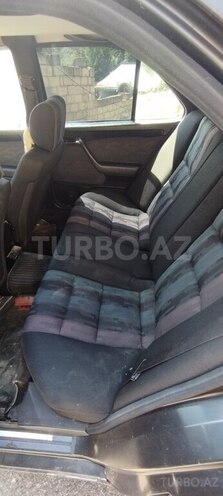 Mercedes C 180 1994, 366,645 km - 1.8 l - Quba