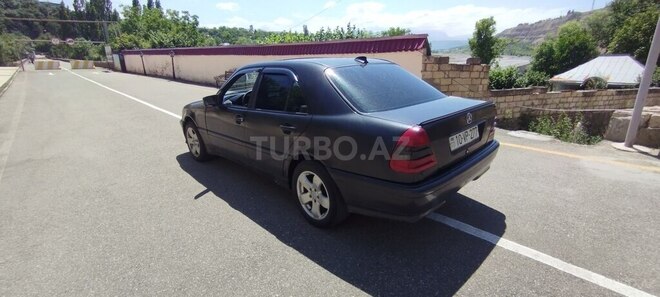 Mercedes C 180 1994, 366,645 km - 1.8 l - Quba