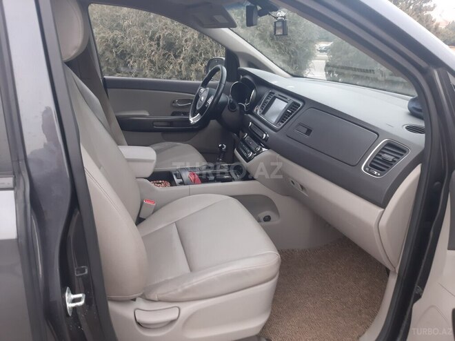 Kia Carnival 2015, 198,000 km - 2.2 l - Bakı