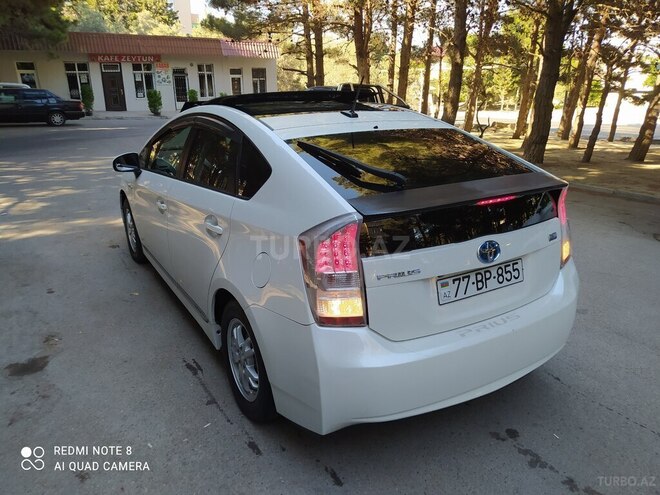 Toyota Prius 2011, 195,000 km - 1.8 l - Bakı