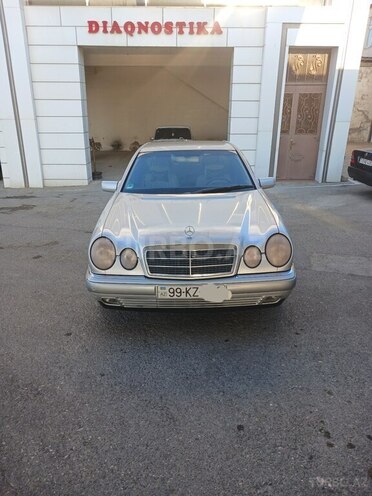 Mercedes E 240 1999, 336,821 km - 2.4 l - Bakı