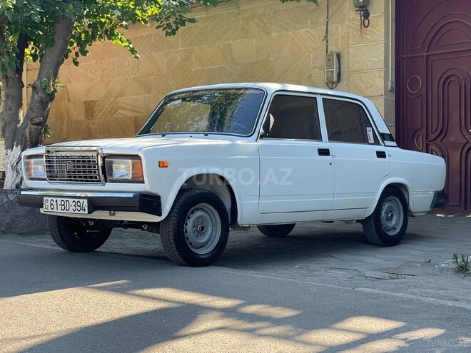 LADA (VAZ) 2107 2005, 95,000 km - 1.5 л - Yevlax