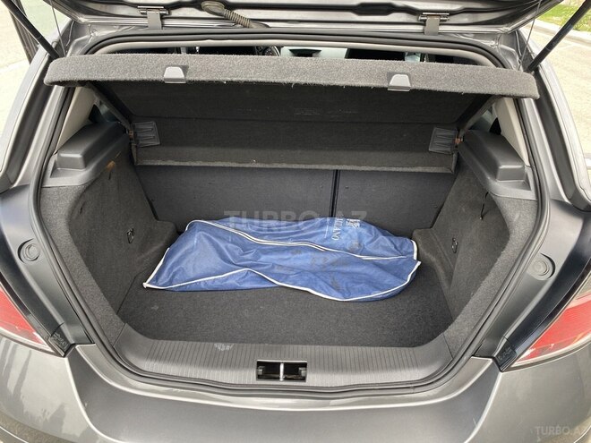 Opel Astra 2009, 205,000 km - 1.4 л - Gəncə