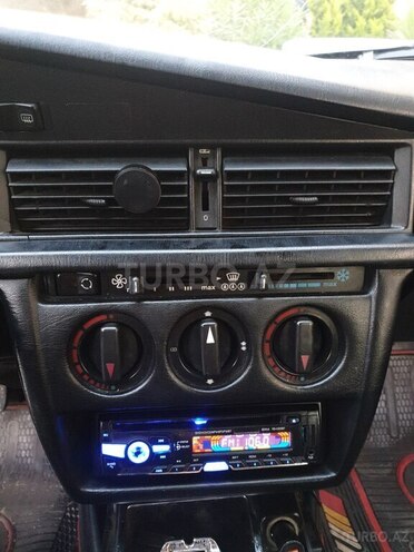 Mercedes 190 1990, 179,000 km - 2.0 l - Bakı