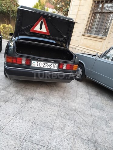 Mercedes 190 1990, 179,000 km - 2.0 l - Bakı