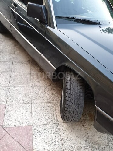 Mercedes 190 1990, 179,000 km - 2.0 l - Bakı