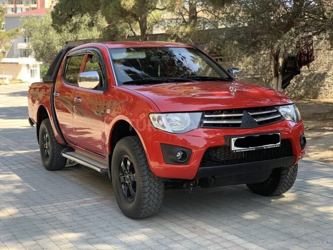 Mitsubishi L200 2013, 193,200 km - 2.5 l - Bakı