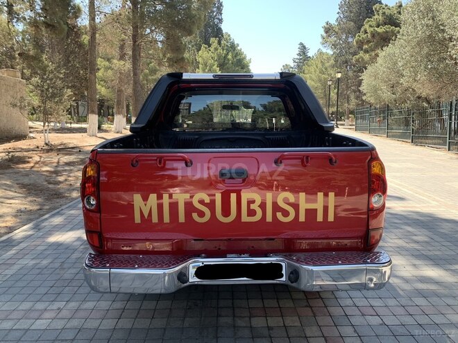 Mitsubishi L200 2013, 193,200 km - 2.5 l - Bakı