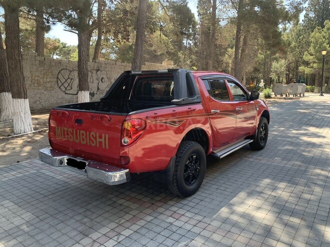Mitsubishi L200 2013, 193,200 km - 2.5 l - Bakı