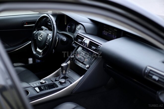 Lexus IS 200 2017, 92,500 km - 2.0 l - Bakı