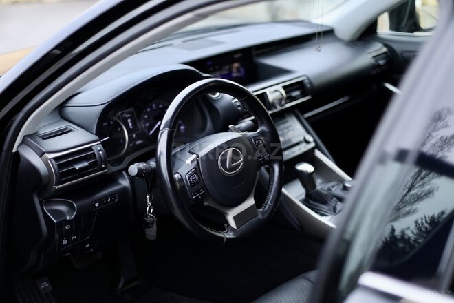 Lexus IS 200 2017, 92,500 km - 2.0 l - Bakı