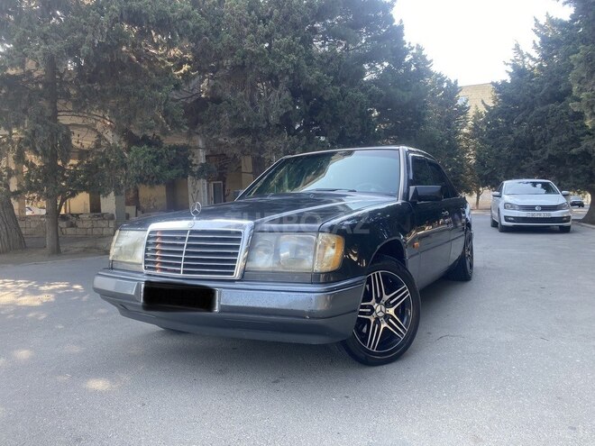 Mercedes E 220 1993, 352,000 km - 2.2 l - Bakı