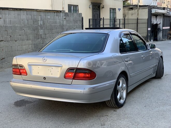 Mercedes E 320 2001, 95,440 km - 3.2 l - Bakı