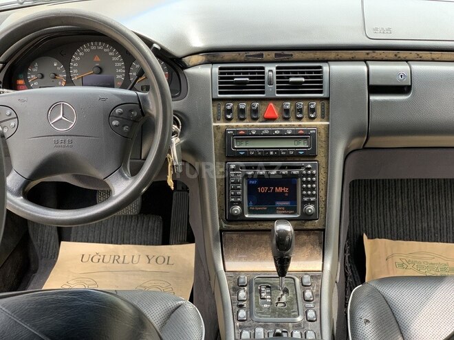 Mercedes E 320 2001, 95,440 km - 3.2 l - Bakı