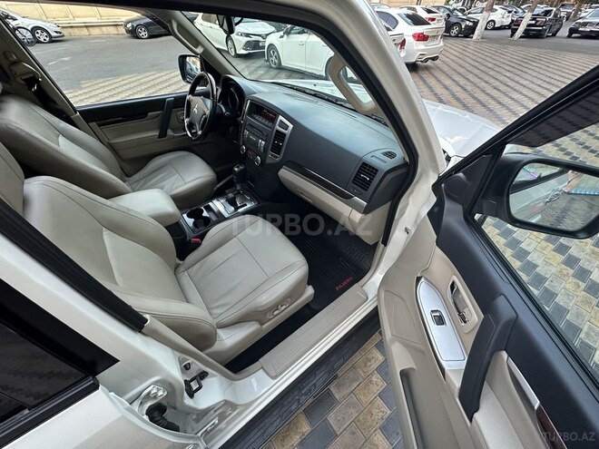 Mitsubishi Pajero 2014, 98,900 km - 3.8 l - Bakı