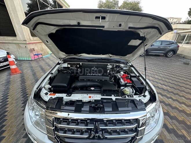 Mitsubishi Pajero 2014, 98,900 km - 3.8 l - Bakı