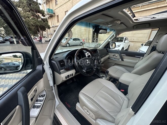 Mitsubishi Pajero 2014, 98,900 km - 3.8 l - Bakı