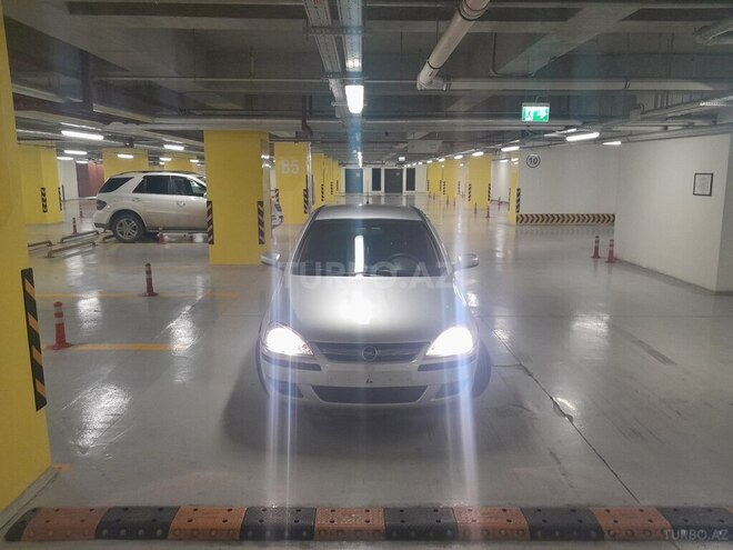 Opel Corsa 2006, 253,000 km - 1.2 l - Gəncə