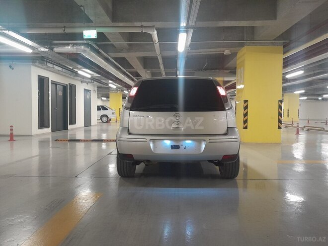 Opel Corsa 2006, 253,000 km - 1.2 l - Gəncə