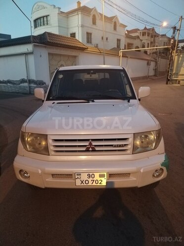 Mitsubishi Pajero io 1999, 175,000 km - 1.8 l - Bakı