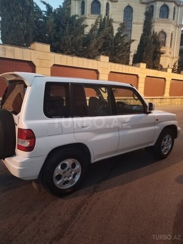 Mitsubishi Pajero io 1999, 175,000 km - 1.8 l - Bakı