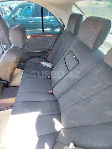Mercedes E 220 2002, 371,550 km - 2.2 l - Bakı