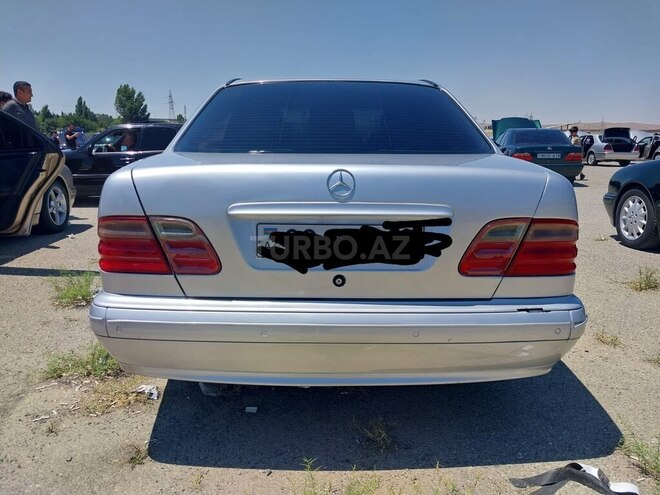 Mercedes E 220 2002, 371,550 km - 2.2 l - Bakı
