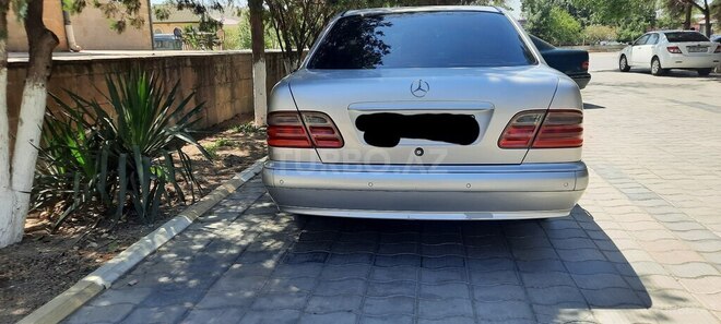 Mercedes E 220 2000, 400,000 km - 2.2 l - Şirvan