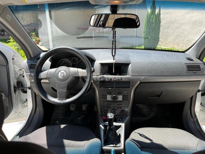 Opel Astra 2007, 385,000 km - 1.8 l - Balakən