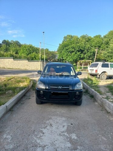 Hyundai Tucson 2005, 540,000 km - 2.0 l - Qusar