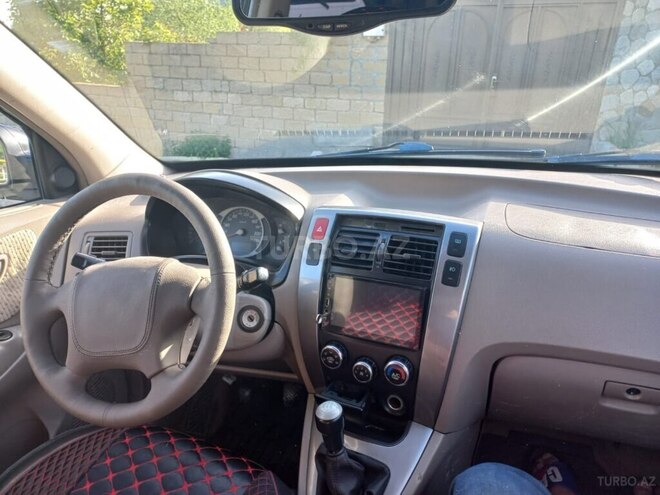 Hyundai Tucson 2005, 540,000 km - 2.0 l - Qusar