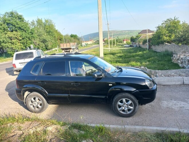 Hyundai Tucson 2005, 540,000 km - 2.0 l - Qusar