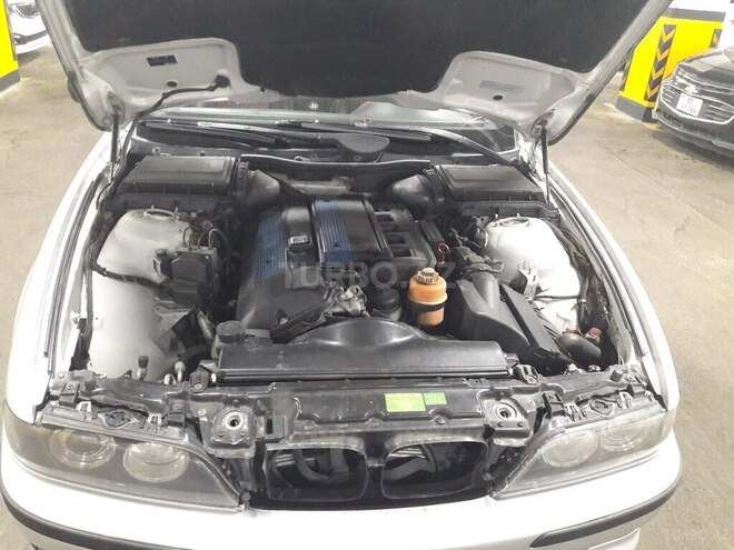 BMW 525 2001, 228,000 km - 2.5 l - Gəncə