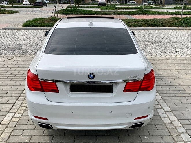 BMW 750 2009, 141,000 km - 4.4 l - Bakı