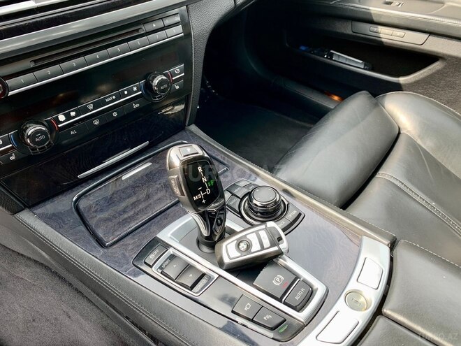 BMW 750 2009, 141,000 km - 4.4 l - Bakı