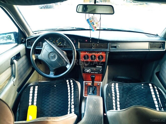Mercedes 190 1992, 188,200 km - 2.0 l - Sabirabad