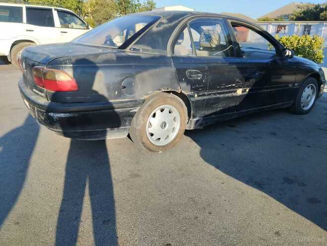 Opel Omega 1994, 250,000 km - 2.0 l - Bakı