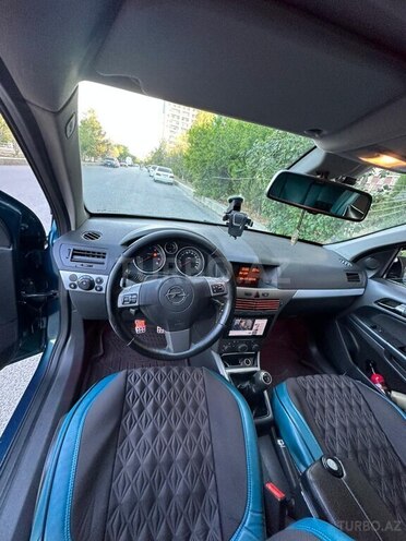 Opel Astra 2006, 218,000 km - 1.4 l - Bakı