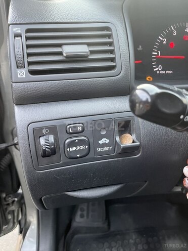 Toyota Corolla 2006, 207,000 km - 1.4 l - Bakı