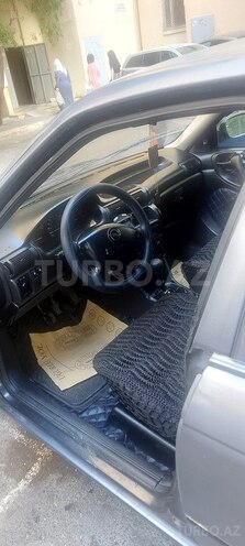 Opel Astra 1997, 390,000 km - 1.6 l - Bakı