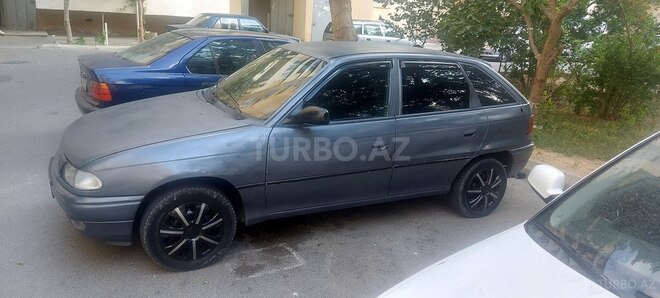 Opel Astra 1997, 390,000 km - 1.6 l - Bakı
