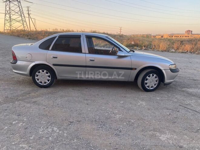 Opel Vectra 1997, 348,219 km - 1.6 л - Bakı