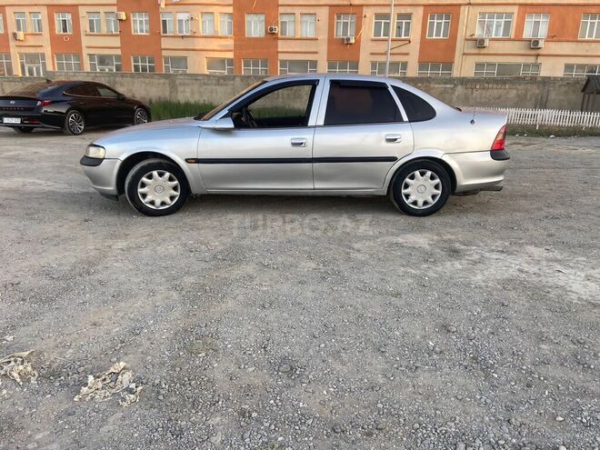 Opel Vectra 1997, 348,219 km - 1.6 л - Bakı