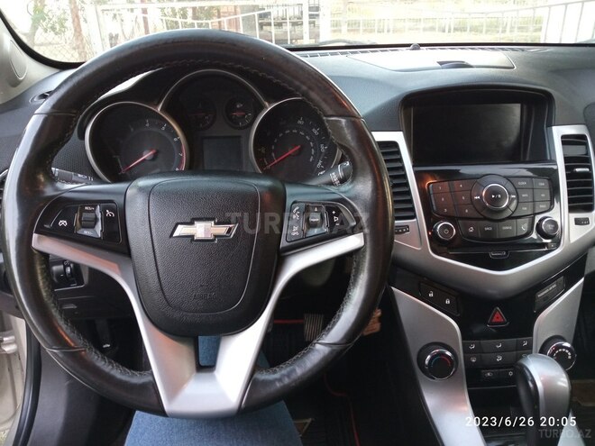 Chevrolet Cruze 2013, 240,000 km - 1.4 l - Salyan
